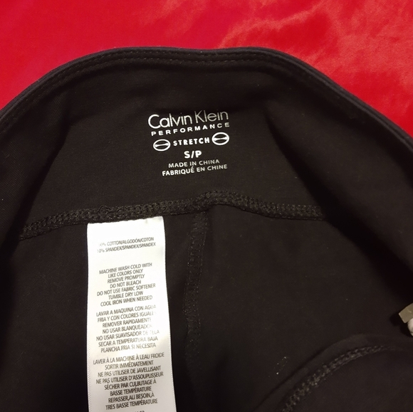 Calvin Klein Capri Leggings (S)​ - Picture 3 of 5